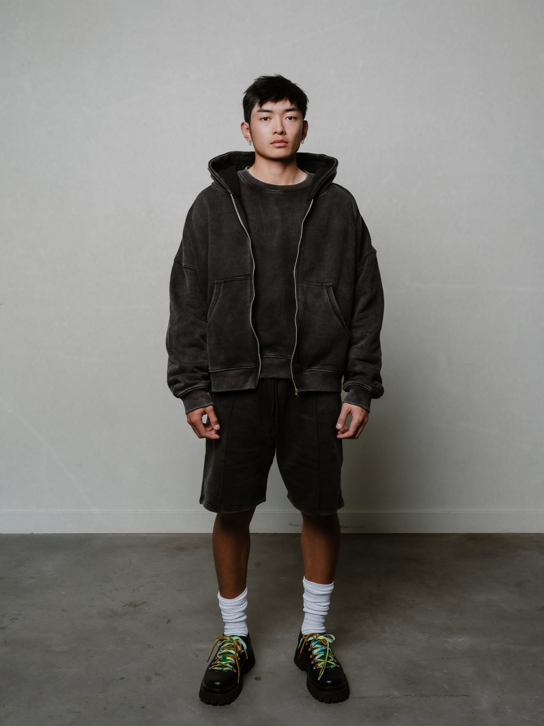 TOUSUNI BLACK HOODIE