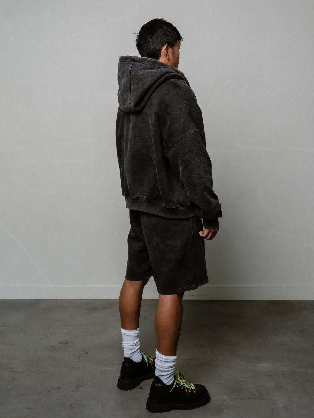 TOUSUNI BLACK HOODIE