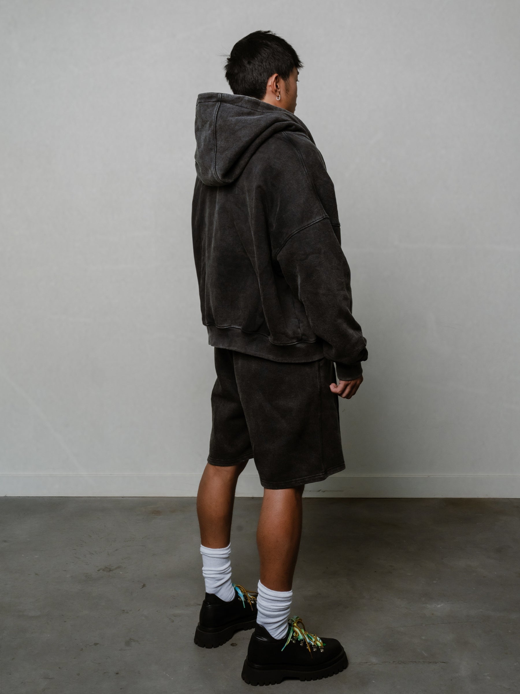 TOUSUNI BLACK HOODIE