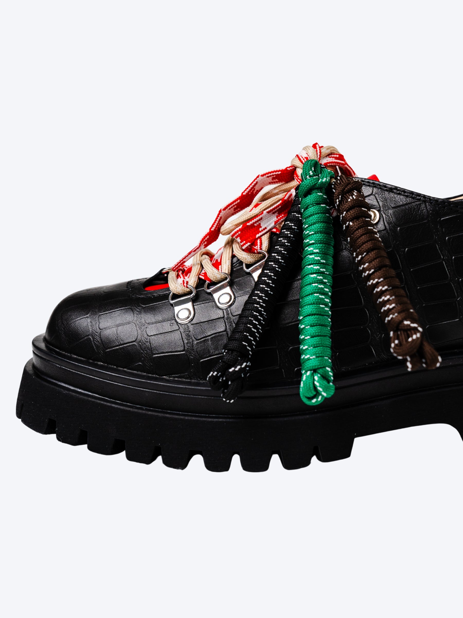 BLACK "MOKONZI" BOOTS BY LU