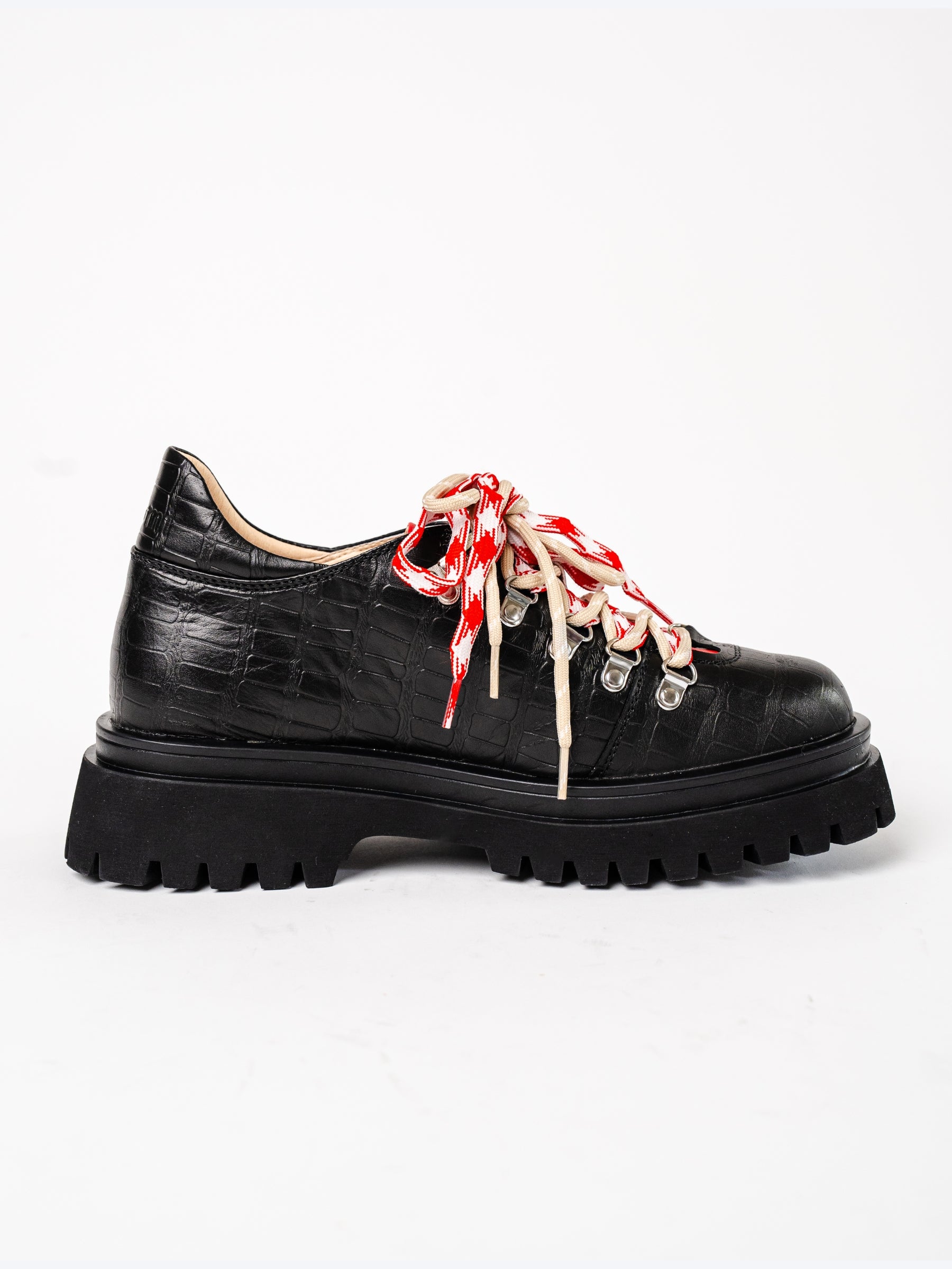BLACK "MOKONZI" BOOTS BY LU