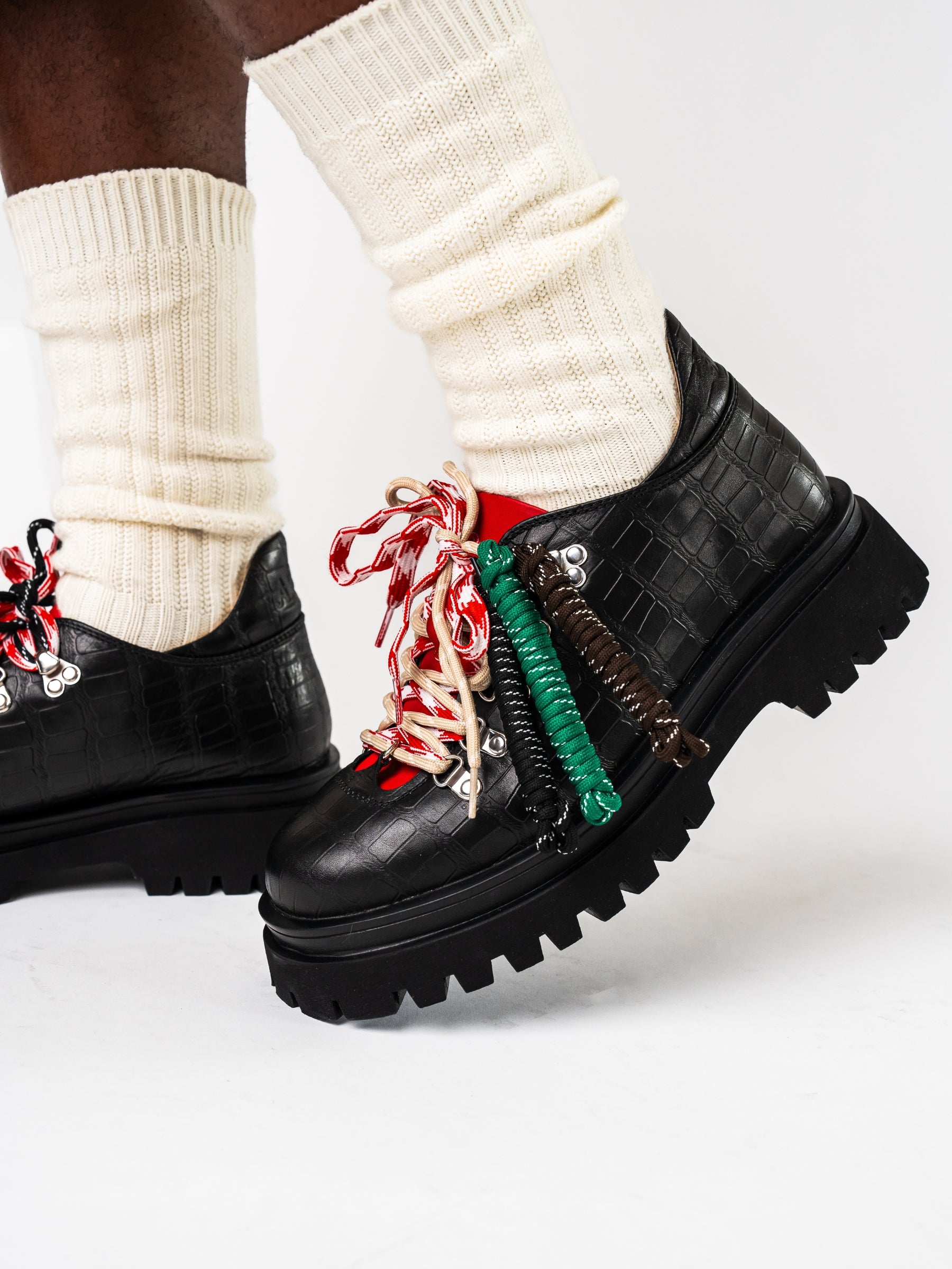 BLACK "MOKONZI" BOOTS BY LU