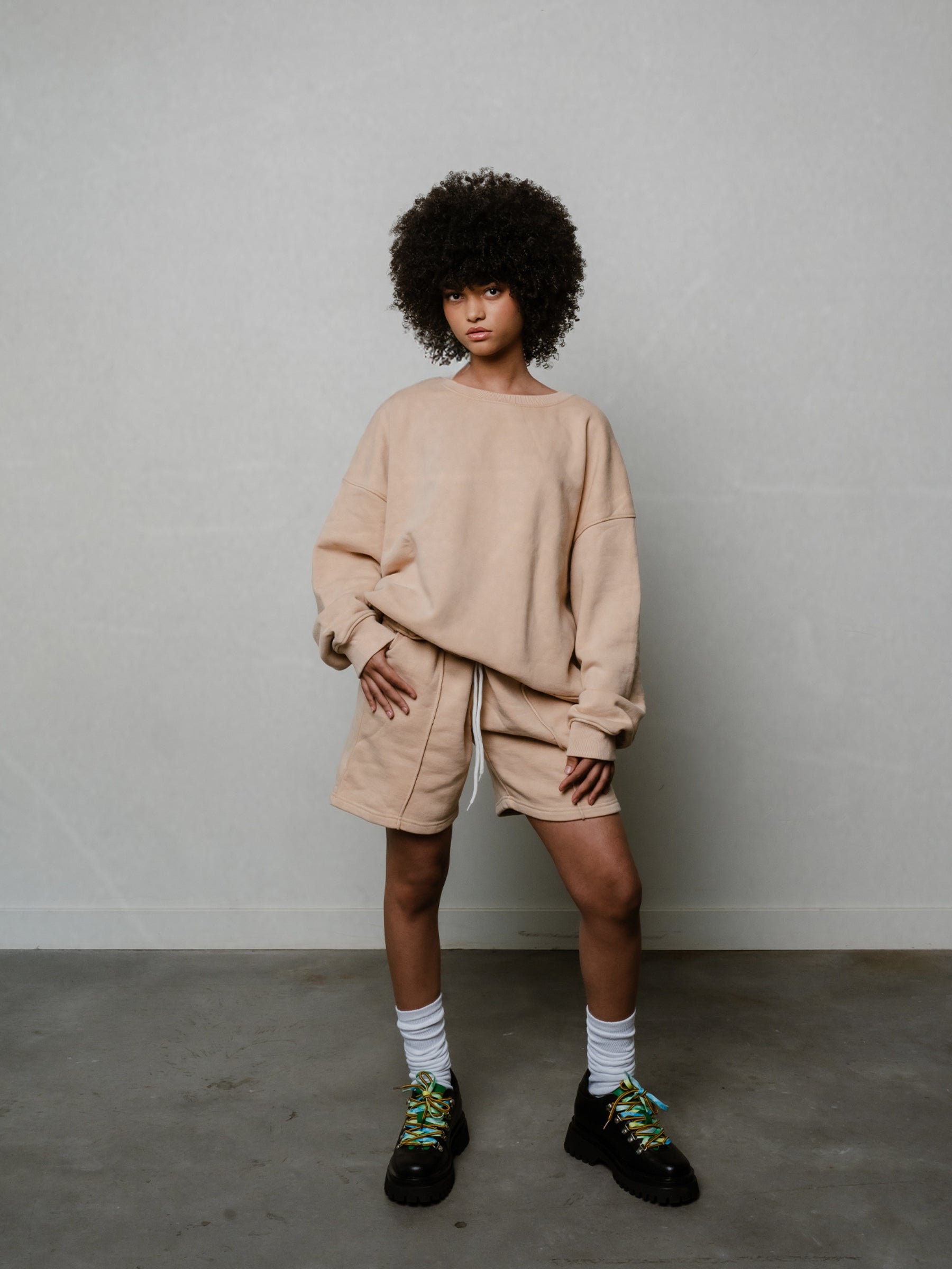TOUSUNI BEIGE CREWNECK